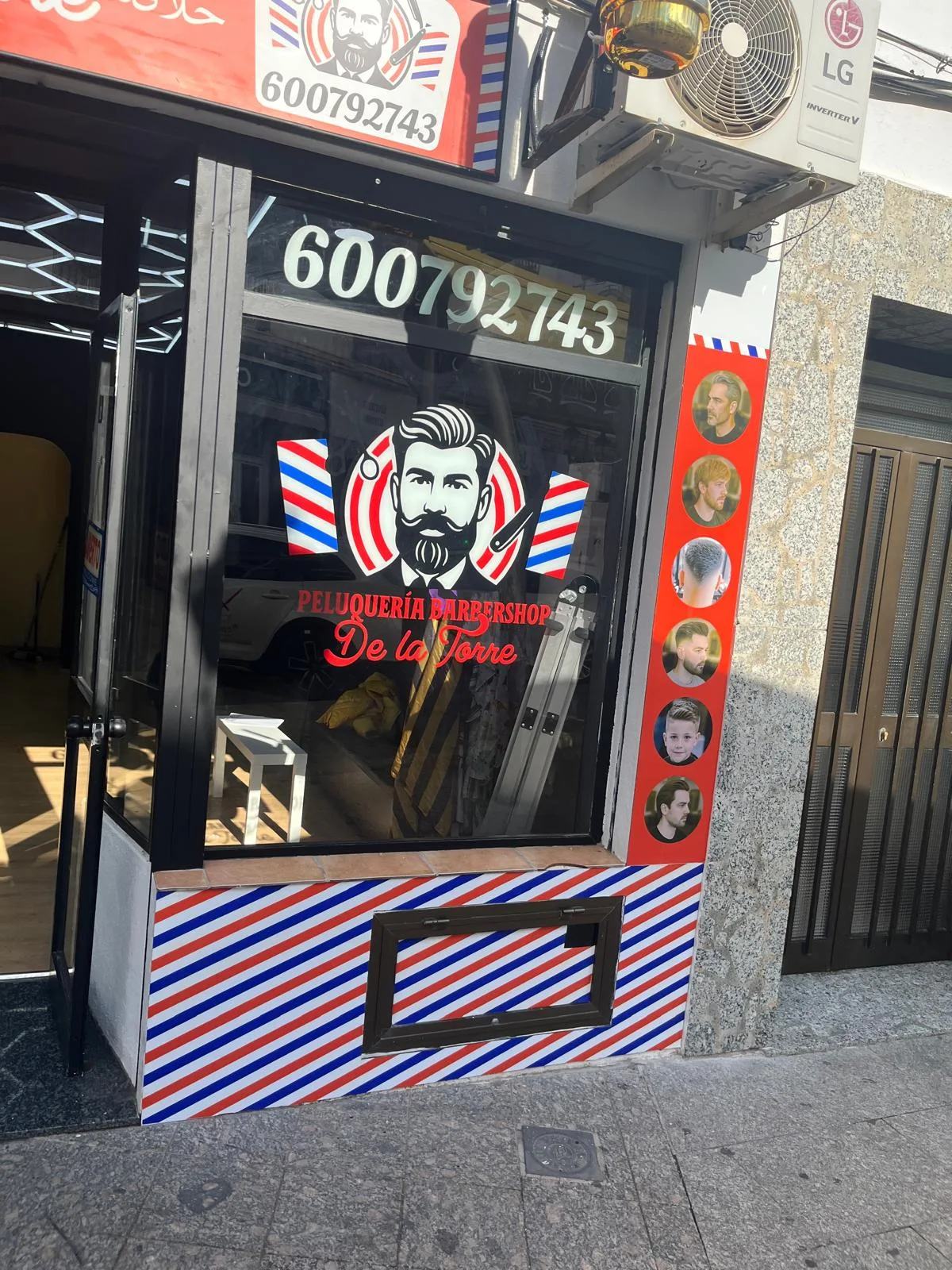 Trabajo realizado de Vinilo de corte para Barbershop de la Torre